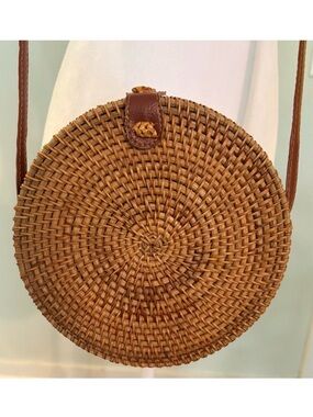 Round Woven Ratan Brown Crossbody Bag, Floral Lining and Snap Closure